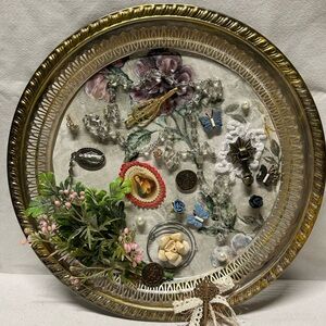 Decorative Vintage-Inspired Wall Art with Floral Accents